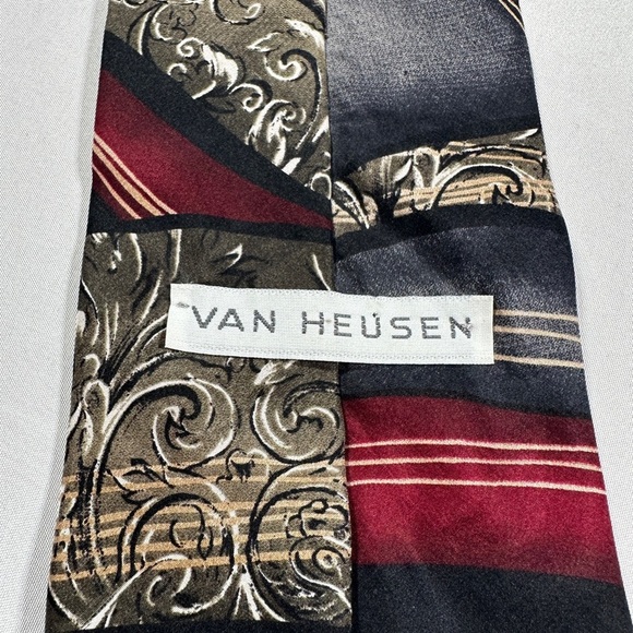 Men’s Van Heusen Silk Necktie​​ - Picture 6 of 6